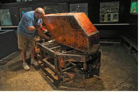 Touch Tank Dismantle